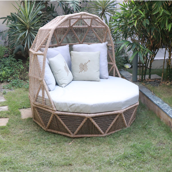 Wicker day bed 2024 for sale