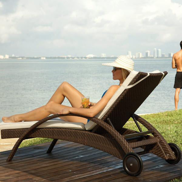 Outdoor Furniture - Sun Lounger - Cerino
