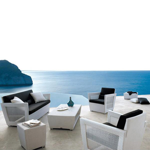 Outdoor Furniture - Wicker Sofa - Hudson