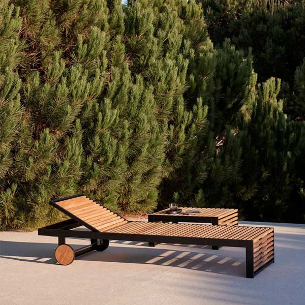Outdoor Wood & Steel - Sun Lounger - Black Cherry Prime