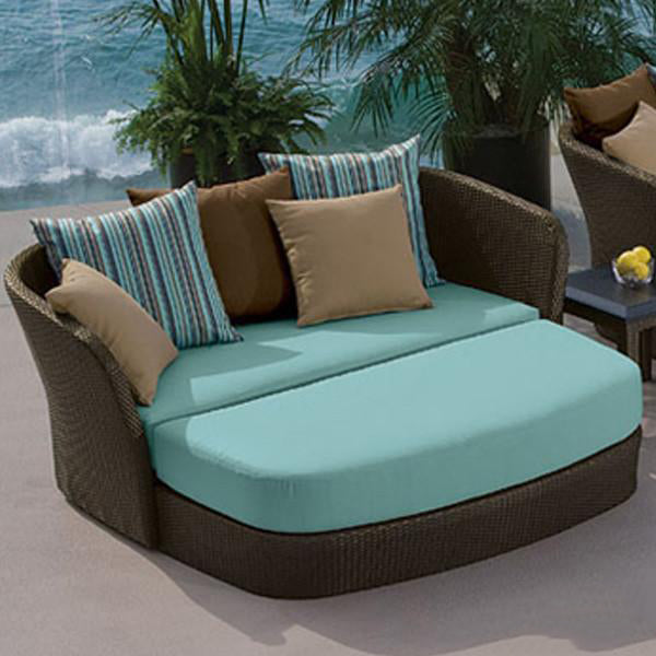 Outdoor Furniture - Day Bed - Opera