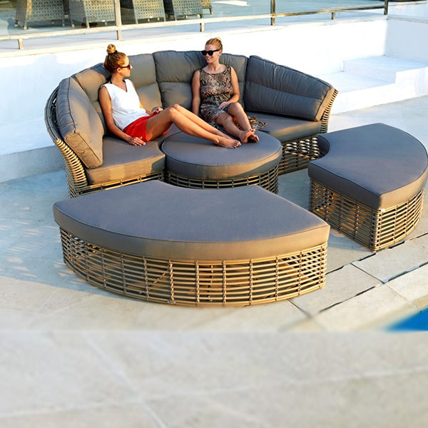  Outdoor Furniture - Day Bed - Castries